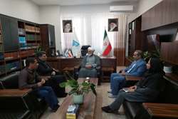 تاکید بر اهمیت همکاری و تعامل بین بخش‌های مختلف برای ارتقای سطح سلامت جامعه در دیدار با امام جمعه محترم کیش
